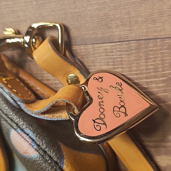 Dooney & Bourke Heart Pattern Wristlet Clutch - Picture 2 of 5